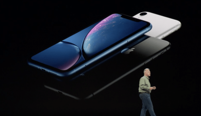 MediaWorld: offerta natalizia su iPhone XR a 839 euro per il 64 GB (ma esposto nella cesta)
