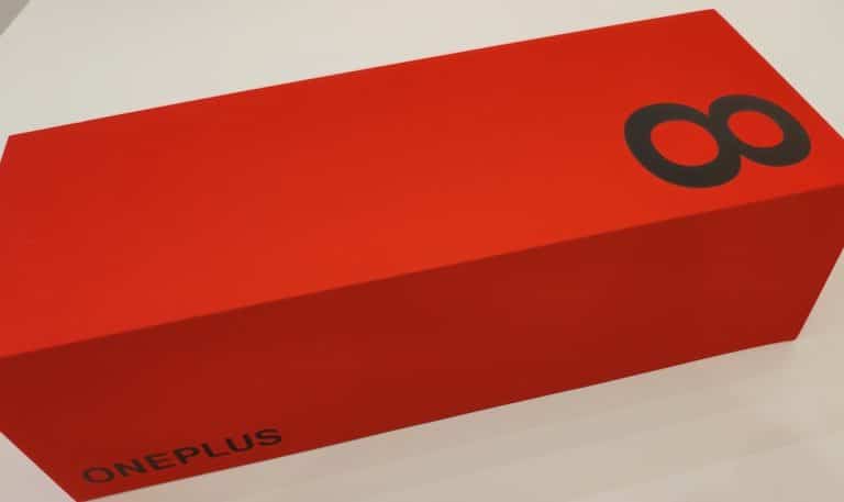 OnePlus 8 e 8 Pro sono in vendita in Italia: prezzi e recensione