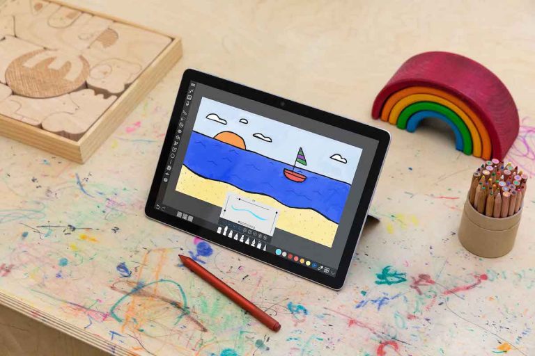 Intel è alla base dei nuovi Surface con Evo e Thunderbolt 4