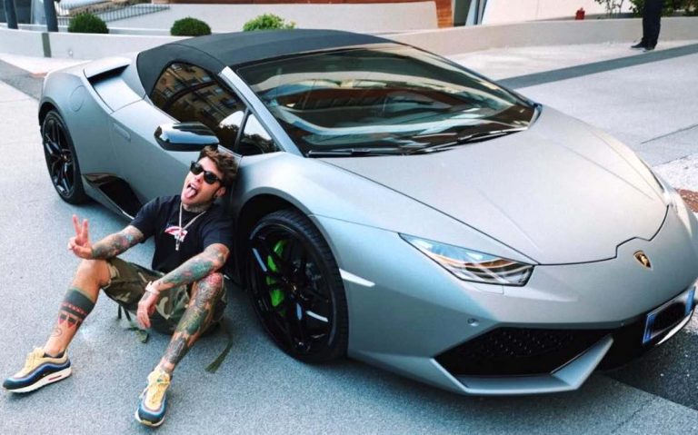 Fedez contro il Codacons: cosa sta succedendo e perché