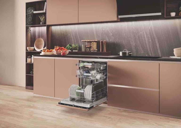 Hotpoint: lavastoviglie MaxiSpace con 3D Zone Wash