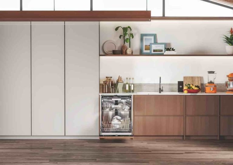 KitchenAid, lavastoviglie FreeFlex, con grande capacità e versatilità grazie al terzo cestello Flex+