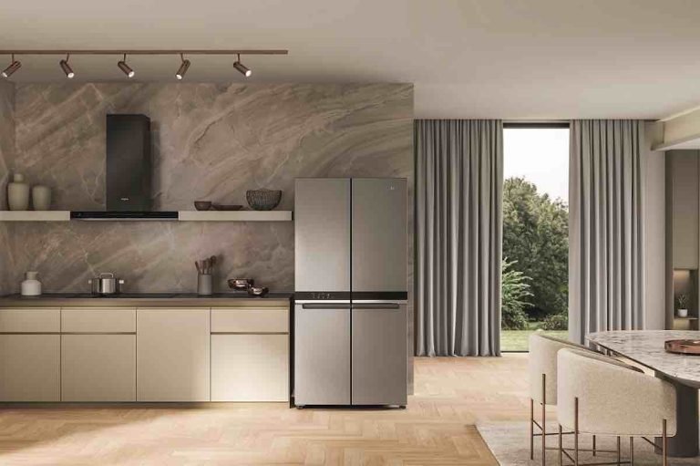 Whirlpool: con il frigorifero combinato a quattro porte più spazio al fresco