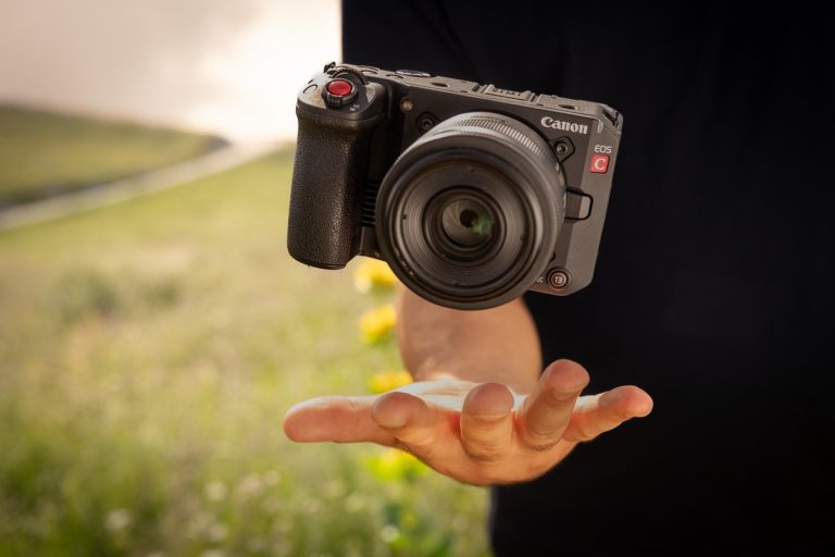 Canon Eos C50: qualità cinematografica per videomaker e imaging professionale